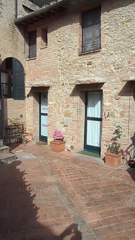 Il Pozzo Di Sant'Andrea Bed & Breakfast Siena Luaran gambar