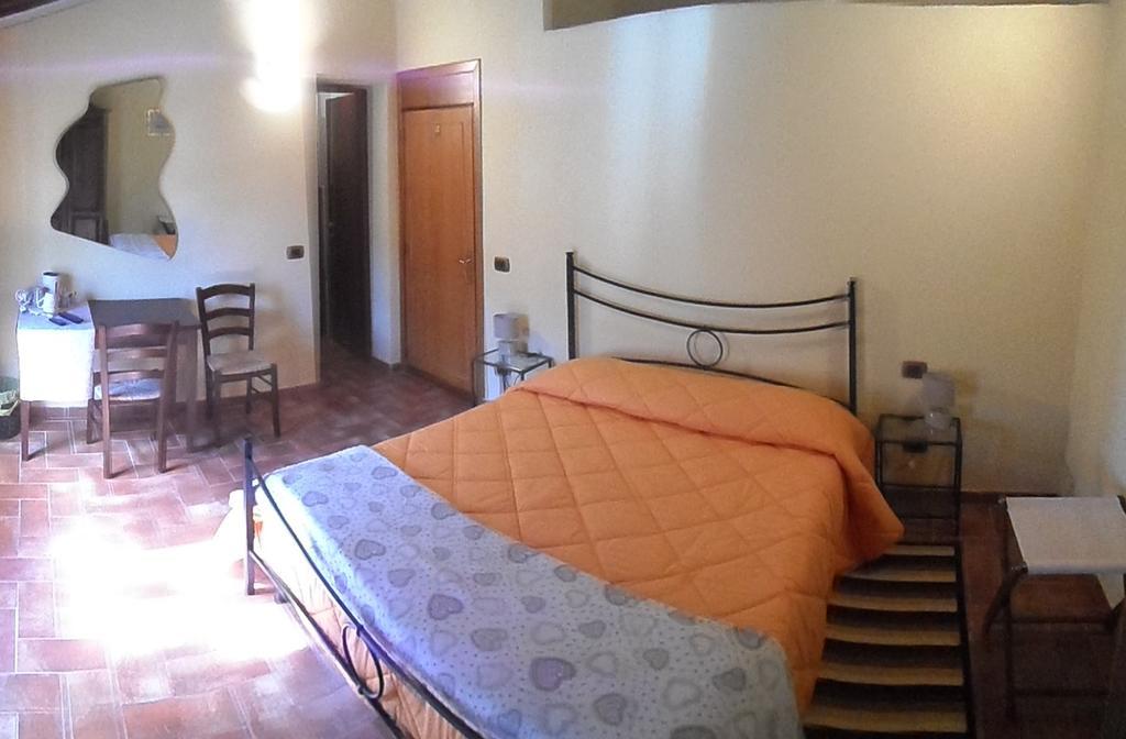 Il Pozzo Di Sant'Andrea Bed & Breakfast Siena Luaran gambar