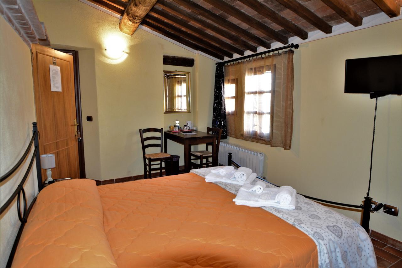 Il Pozzo Di Sant'Andrea Bed & Breakfast Siena Luaran gambar