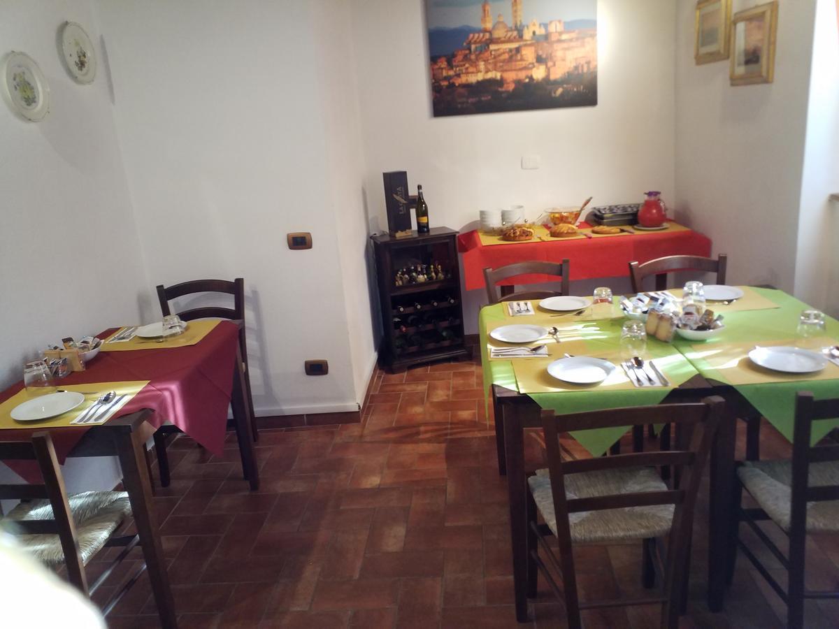 Il Pozzo Di Sant'Andrea Bed & Breakfast Siena Luaran gambar